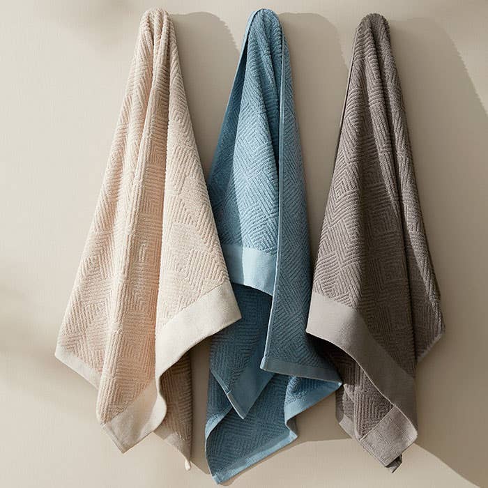 Kinsley Bath Towel