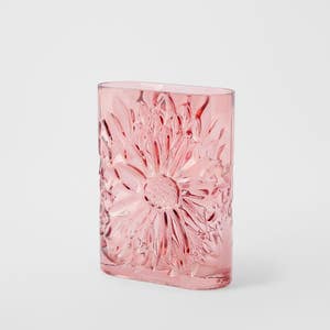 https://s3-ap-southeast-2.amazonaws.com/fusionfactory.commerceconnect.bbnt.production/pim_media/000/199/028/M_F_S25-26_Dalia_Glass_Vase_X_Lrg_Pink_26558502_SI.jpg?1754373837