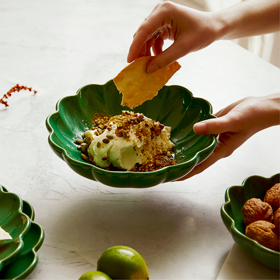 Shop Plates, Bowls & Platters